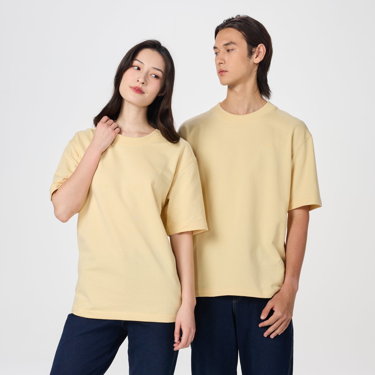 Feather Comfort Oversized__Banana