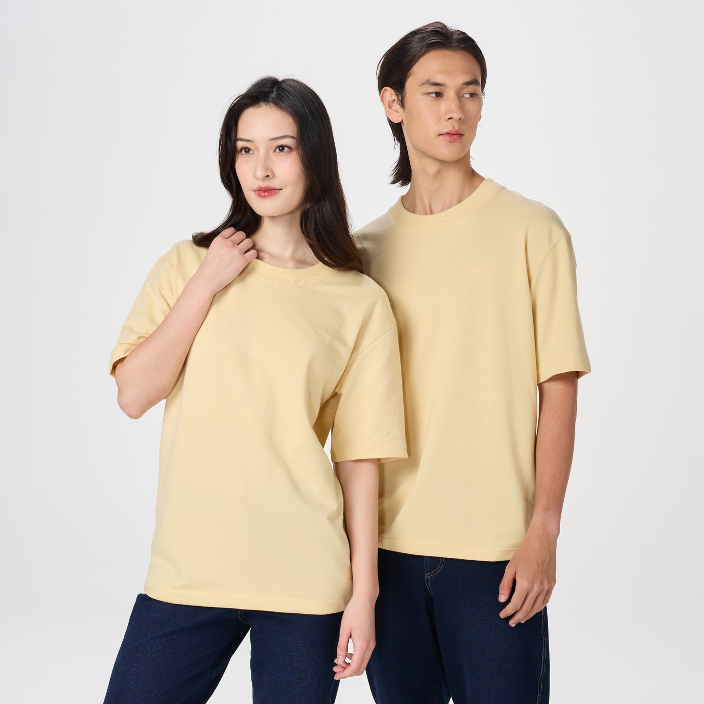 Feather Comfort Oversized__Banana