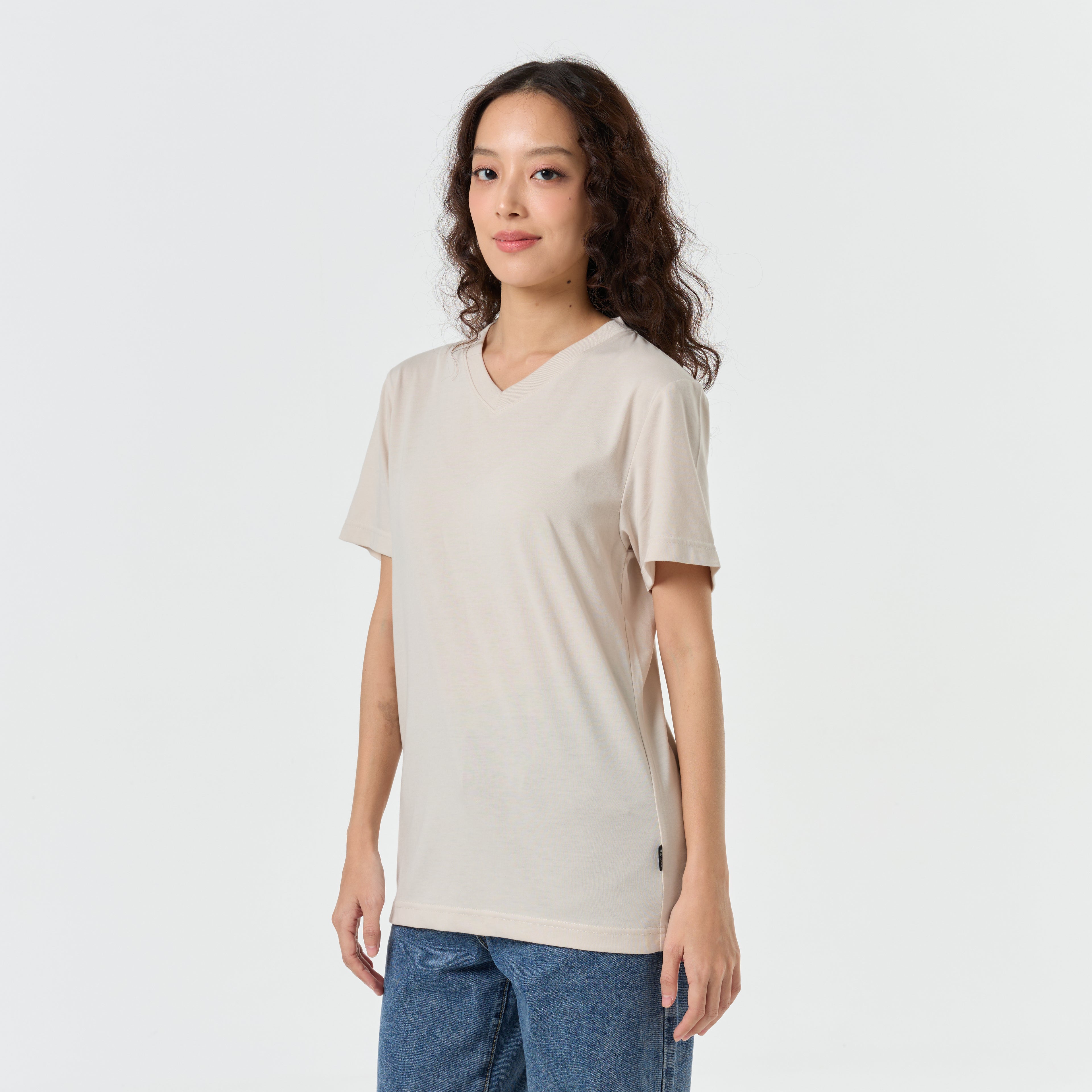 Ultrasoft Unisex V Neck_Creamy