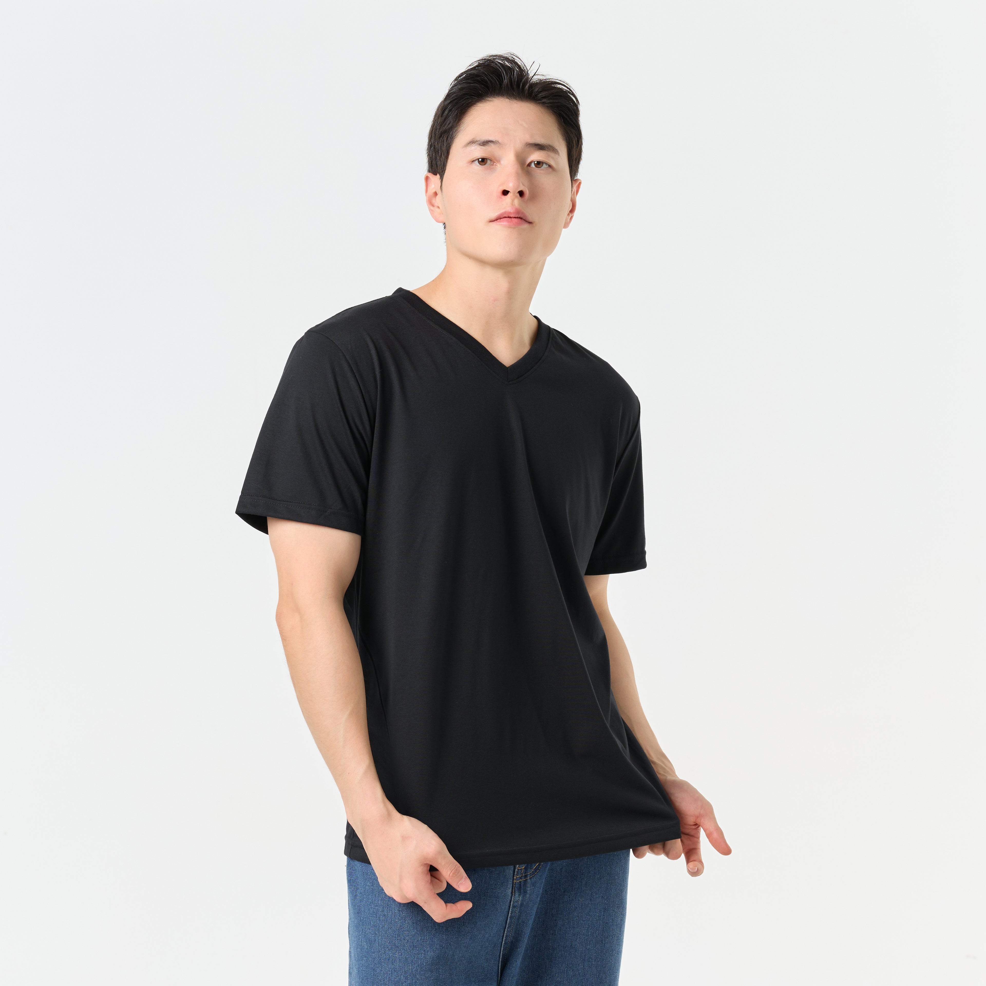 Ultrasoft Unisex V Neck_Black