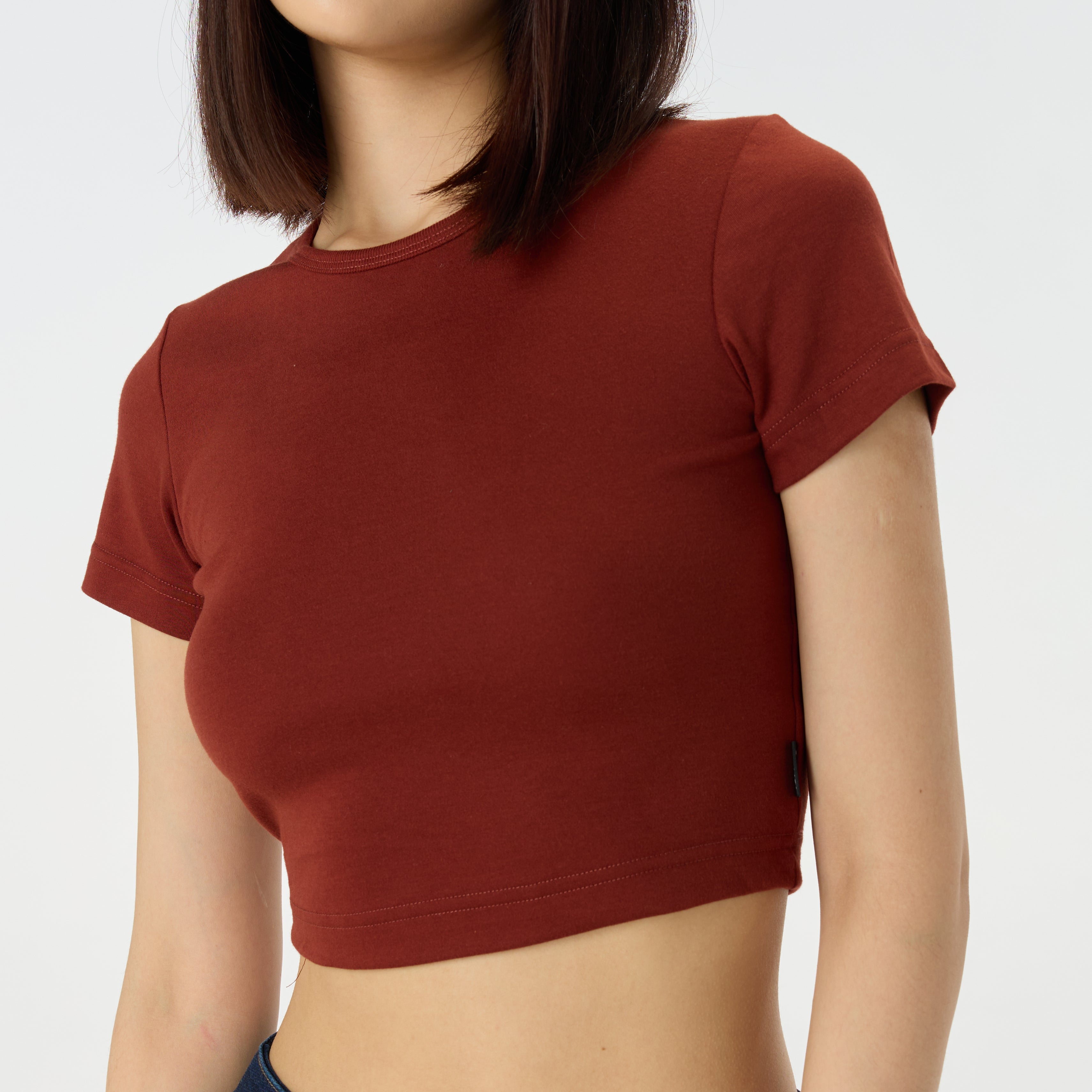โคตรนุ่ม_ครอป สี Ember Red