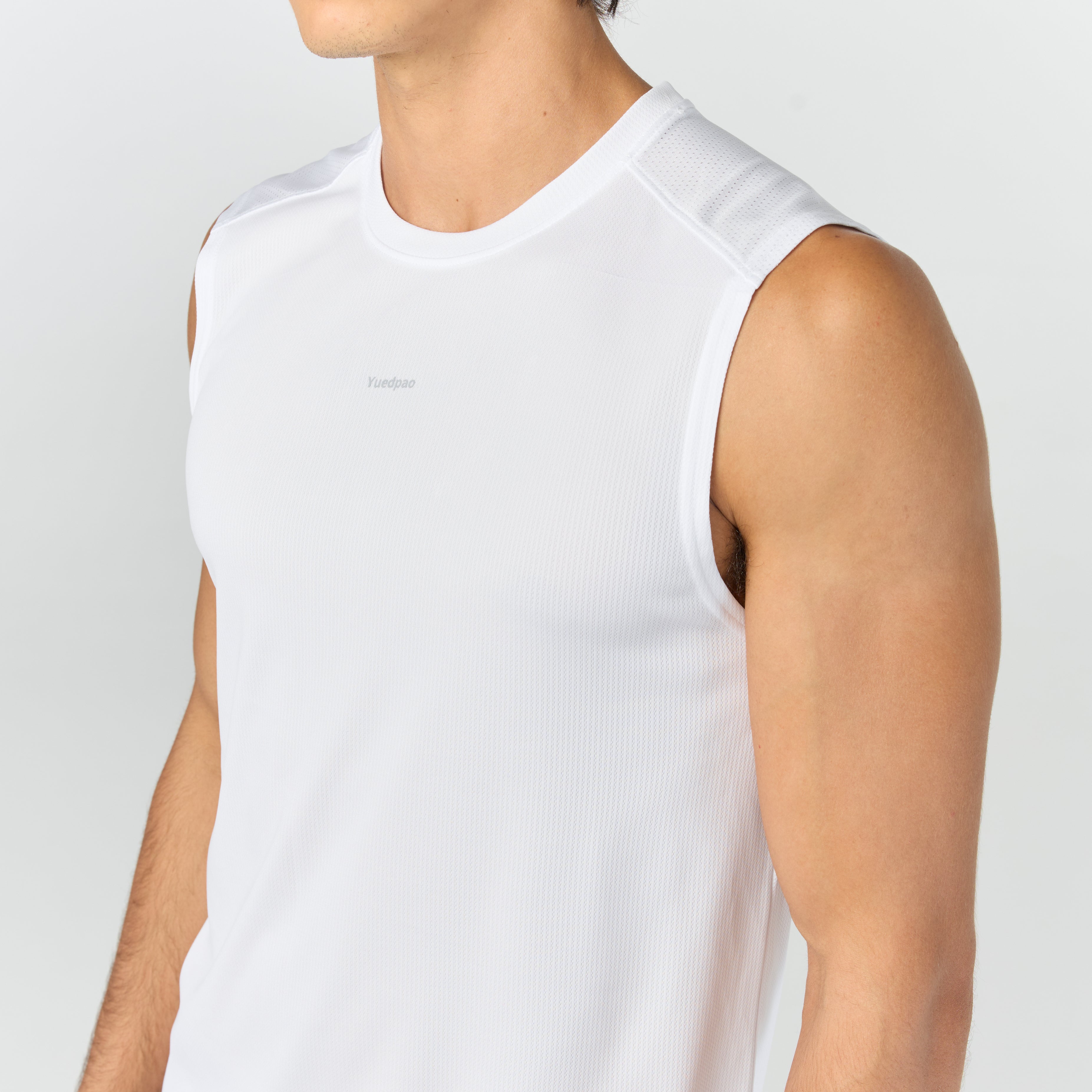 Ultra flow sleeveless sports_White