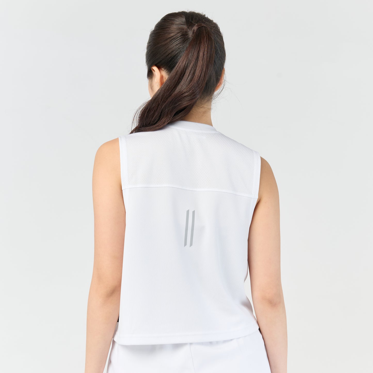 Ultra flow sleeveless crop sports_White