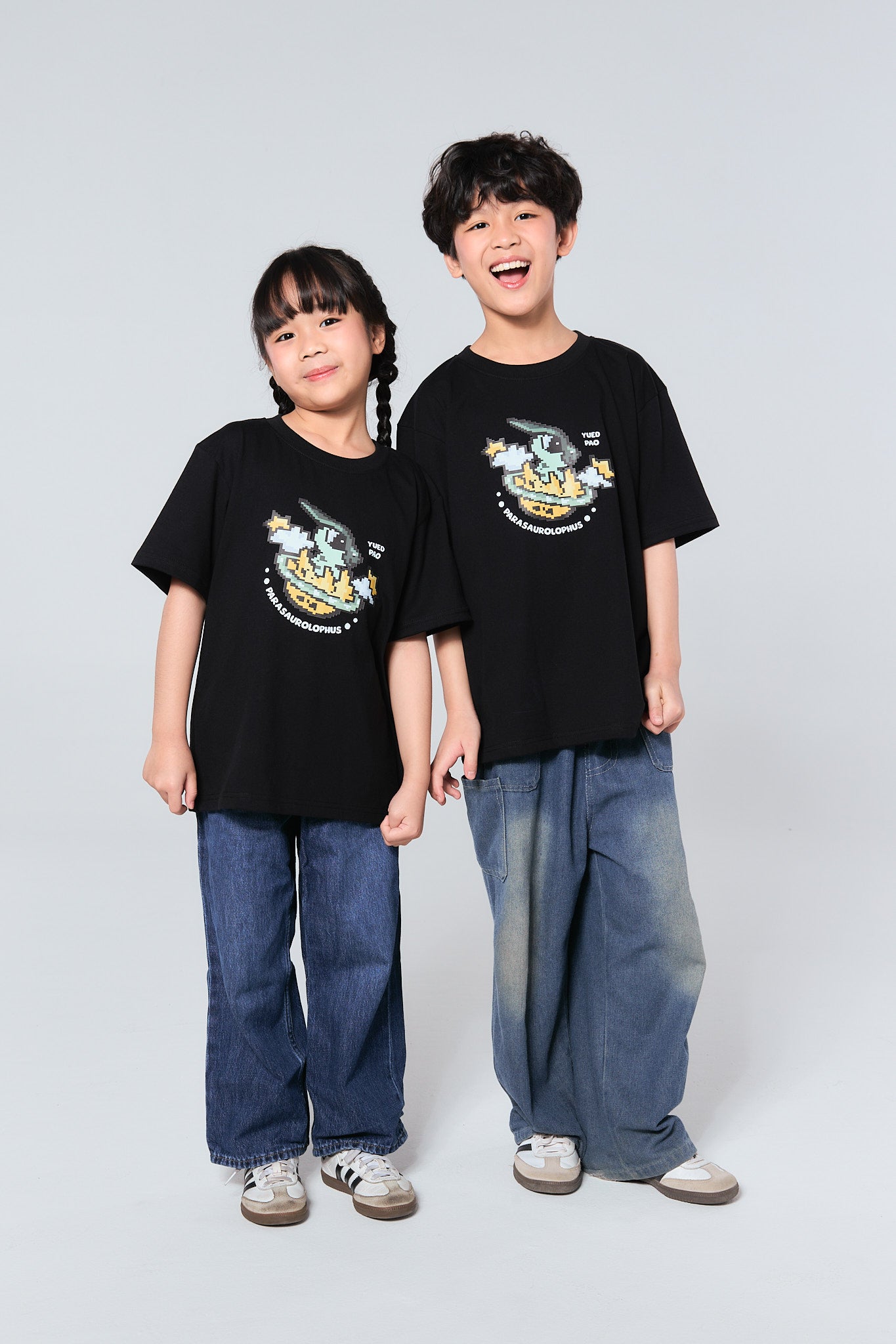 Oversize Kids Dinosaur to the Galaxy_SATURN EAGG