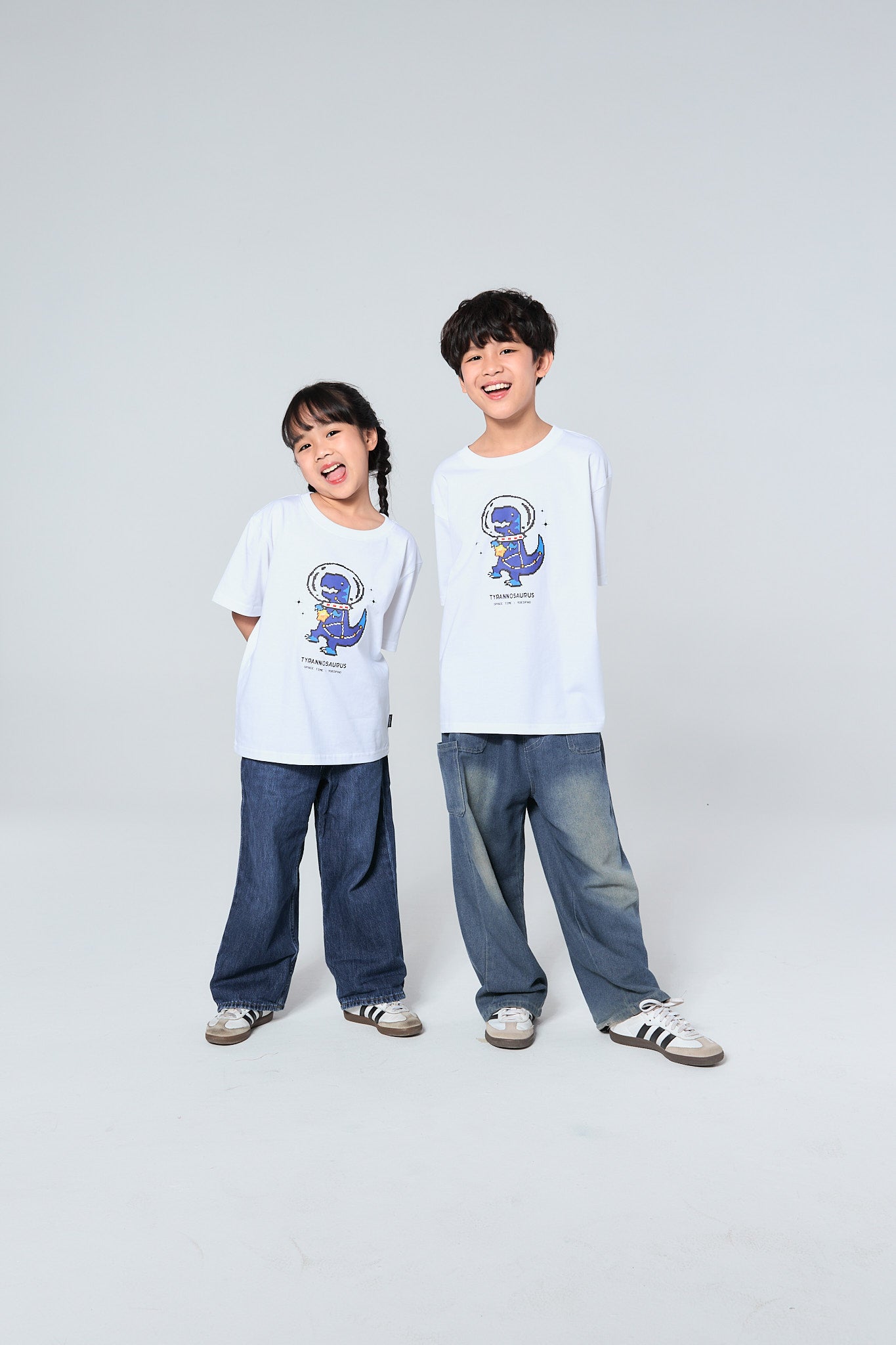 Oversize Kids Dinosaur to the Galaxy_TYRANNOS