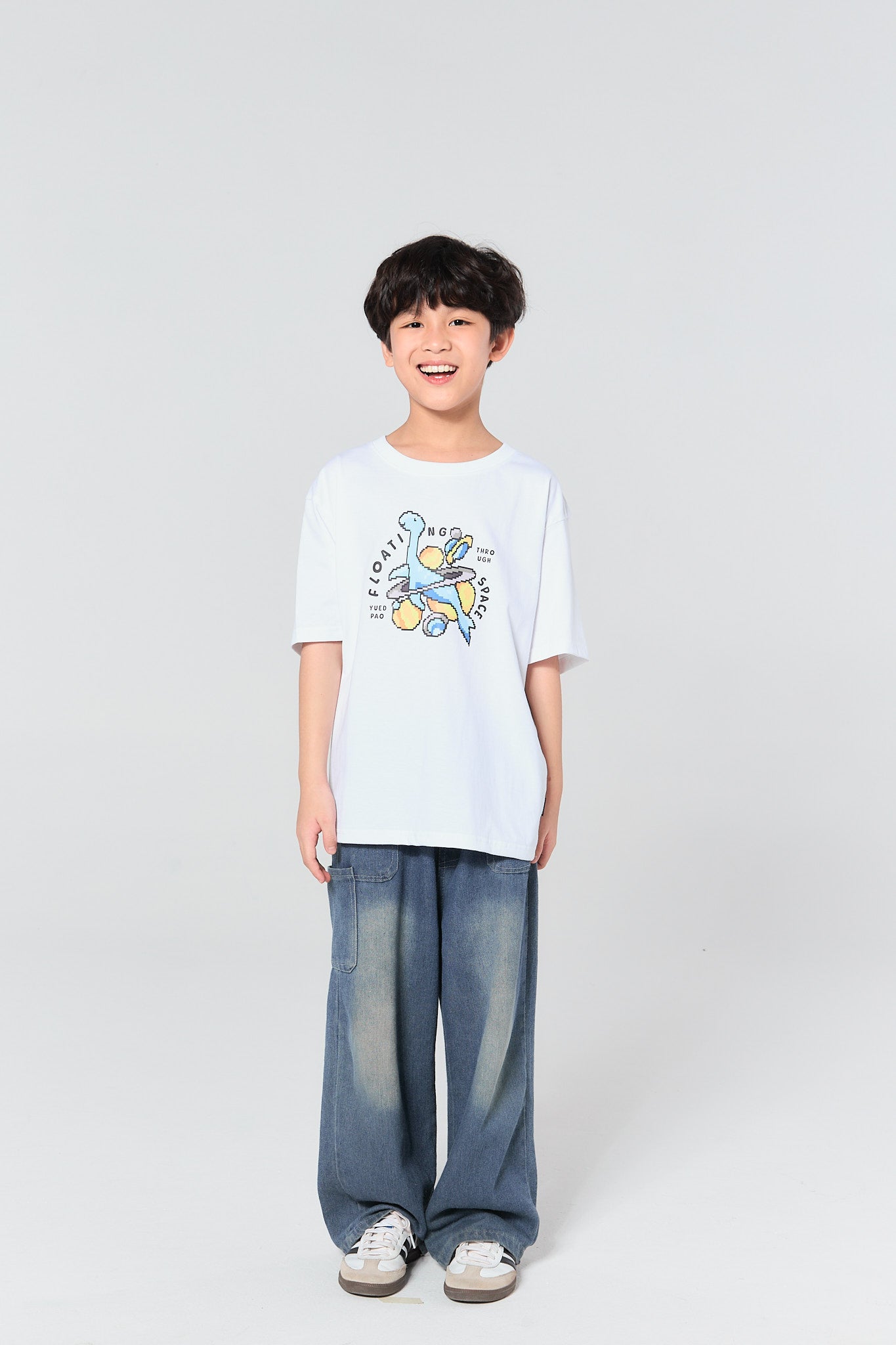 Oversize Kids Dinosaur to the Galaxy_FLOATING