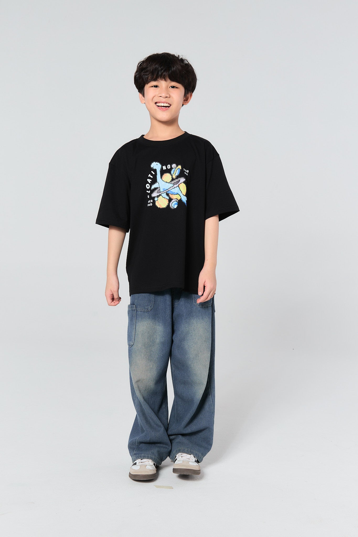 Oversize Kids Dinosaur to the Galaxy_FLOATING