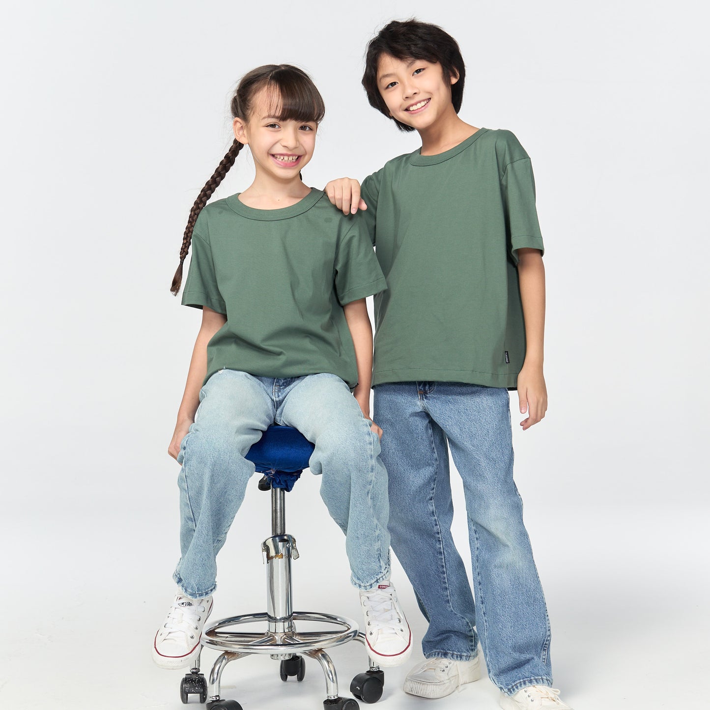 เสื้อยืดโอเวอร์ไซส์ Timeless สำหรับเด็ก_สี Ever Green