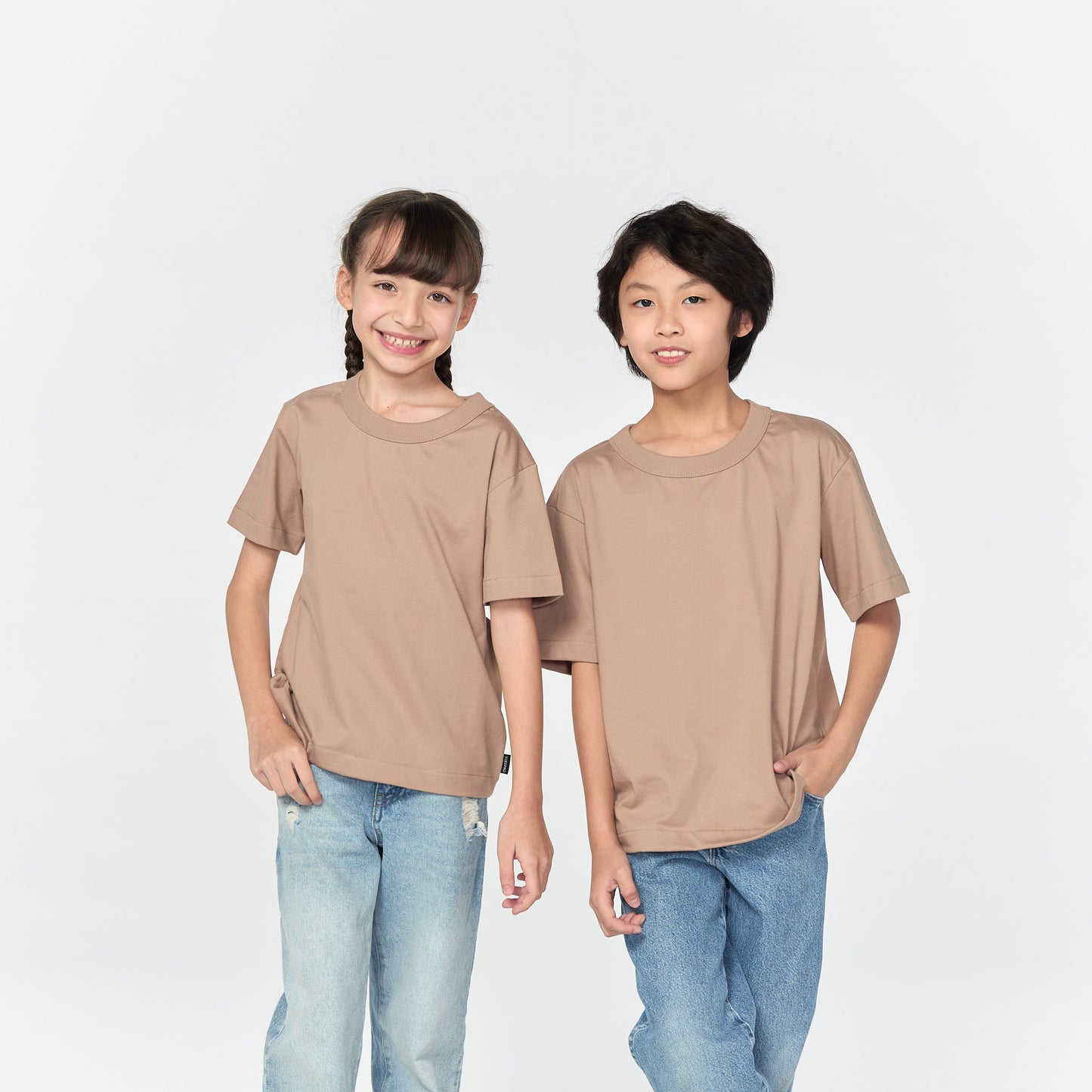 เสื้อยืดโอเวอร์ไซส์ Timeless สำหรับเด็ก_สี Soft Sand